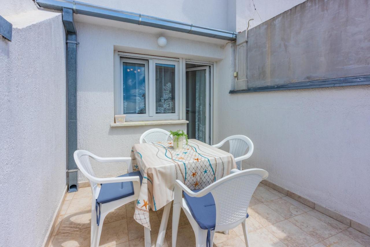Apartament David Crikvenica Zewnętrze zdjęcie